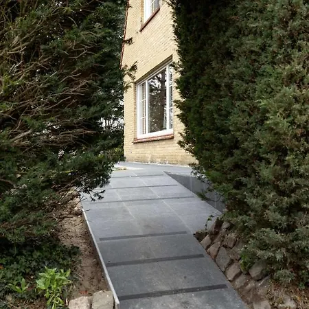 Magnificent, Completely Renovated Family With Large Garden Nieuwpoort
