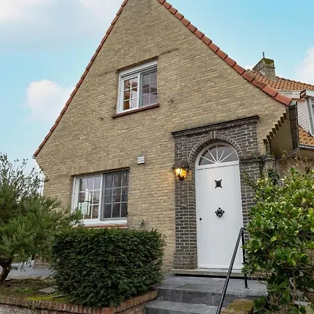 Villa Magnificent, Completely Renovated Family With Large Garden Nieuwpoort